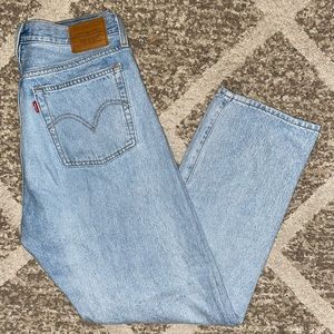 Levi’s Wedgie Straight Jeans